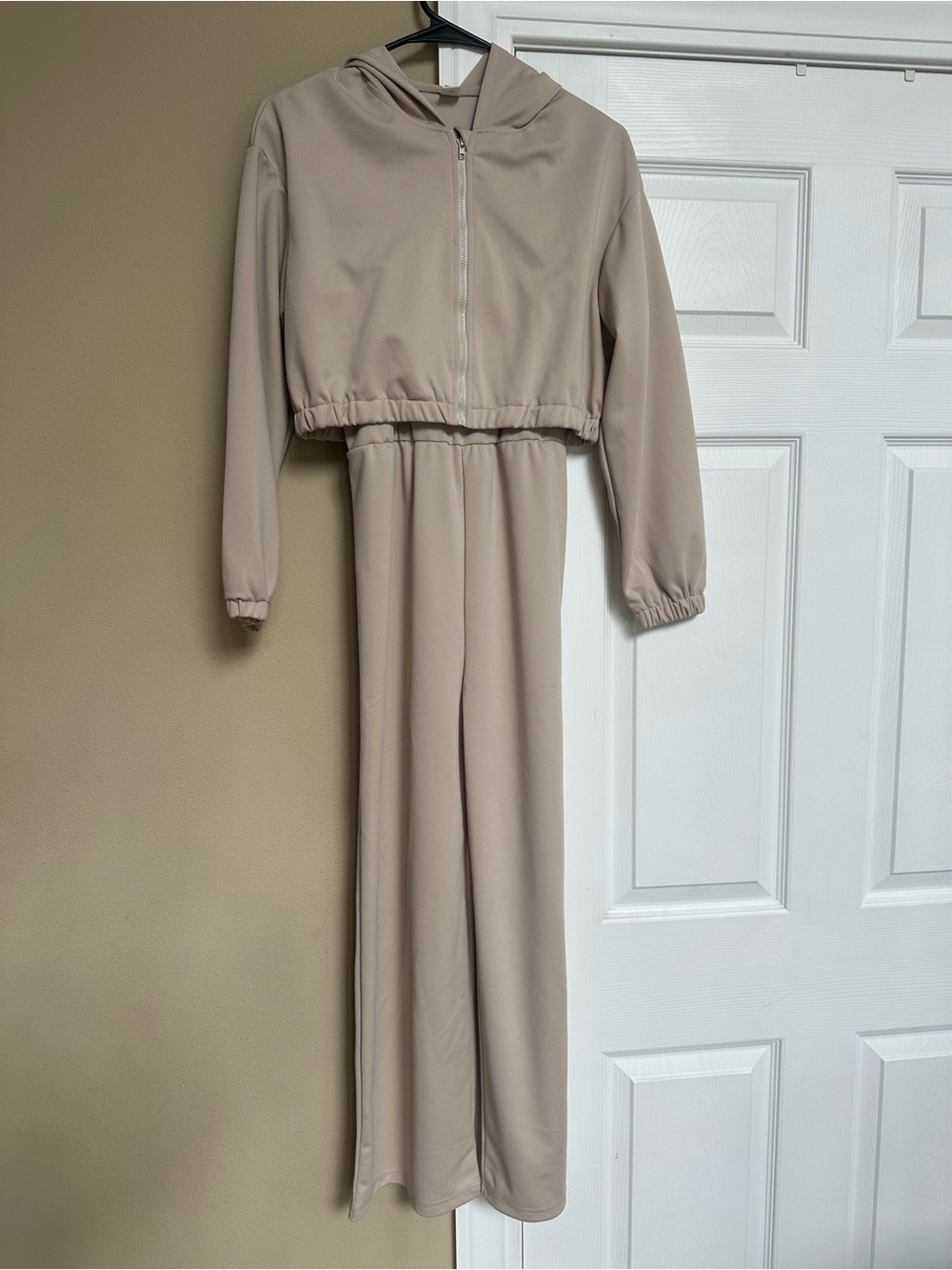 SHEIN Girls 11-12Y Beige Jumpsuit & Cropped Hoodie 2 Piece Set